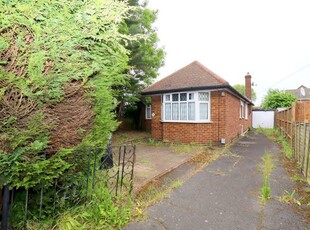 3 bedroom detached bungalow for sale in Piggotts Lane, Leagrave, Luton, Bedfordshire, LU4 9QT, LU4