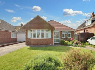 3 bedroom detached bungalow for sale in Somerset Road, Ferring, Worthing, BN12