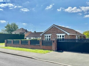 3 bedroom detached bungalow for sale in Woodlands Road, Coventry, CV3