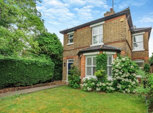 3 bedroom detached house for sale in Bower Mount Road, Maidstone, ME16