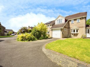 3 bedroom detached house for sale in Yarrow Court, Weavering, Maidstone, ME14