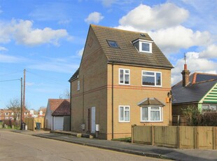 3 bedroom duplex for rent in Nelson Road, Whitstable, CT5
