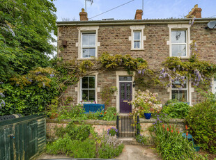 3 bedroom end of terrace house for sale in Lynn Road, Stapleton, Bristol, BS16