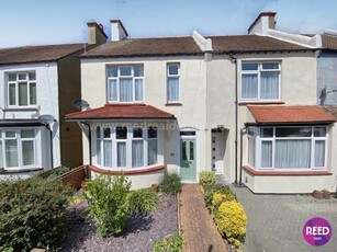 3 bedroom end of terrace house for sale Westcliff On Sea, SS0 9XB