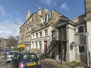 3 bedroom flat for rent in Murieston Road, Edinburgh, EH11