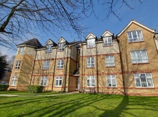 3 bedroom flat for rent in St. Marys Close, Hessle, East Riding of Yorkshire, HU13