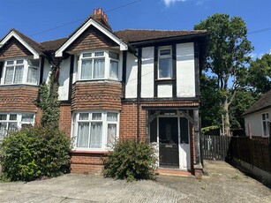 3 bedroom house for sale in Sutton Road, Maidstone, ME15