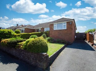 3 bedroom semi-detached bungalow for sale in Hope Road, Southampton, Hampshire, SO30