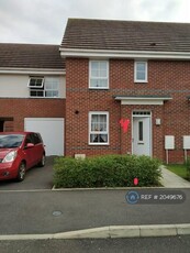 3 bedroom semi-detached house for rent in Amelia Crescent, Coventry, CV3