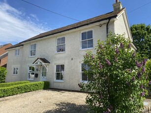 3 bedroom semi-detached house for sale Chinnor, OX39 4RZ