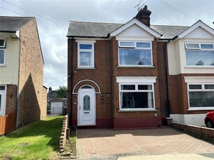 3 bedroom semi-detached house for sale in Avondale Road, Ipswich, Suffolk, IP3