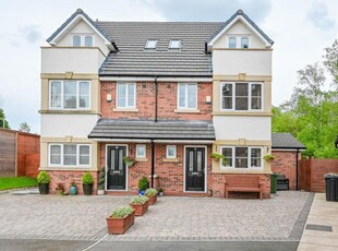 3 bedroom semi-detached house for sale in Frank Hornby Close, Maghull, L31