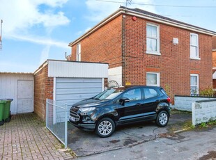 3 bedroom semi-detached house for sale in Laundry Road, Southampton, Hampshire, SO16