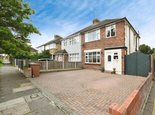 3 bedroom semi-detached house for sale in Longfield Road, CHELMSFORD, CM2