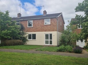3 bedroom semi-detached house for sale in Mayfield Road, Bury St. Edmunds, IP33