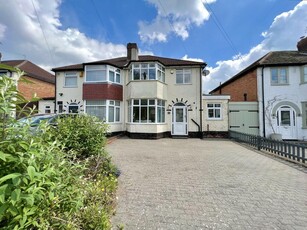 3 bedroom semi-detached house for sale in Richmond Road, Solihull, B92