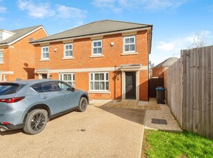 3 bedroom semi-detached house for sale in Salmons Yard, Newport Pagnell, MK16