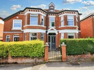 3 bedroom semi-detached house for sale in St. Winifreds Road, Shirley, SO16