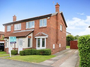 3 bedroom semi-detached house for sale in Sycamore Close, Anlaby Common, HU5