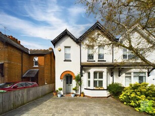 3 bedroom semi-detached house for sale in Waverley Road, Reading, Berkshire, RG30