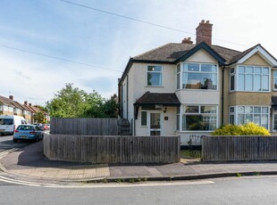 3 bedroom semi-detached house for sale in Wytham Street, Oxford, OX1