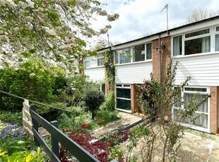 3 bedroom terraced house for rent in Hillbrow, Reading, Berkshire, RG2