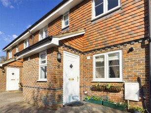 3 bedroom terraced house for rent in Victoria Road, Golden Green, Kent, TN11
