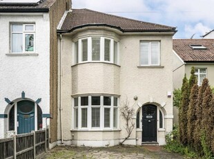 3 bedroom terraced house for rent in Woolstone Road, Forest Hill, SE23