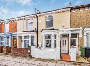 3 bedroom terraced house for sale in Catisfield Road, Southsea, PO4