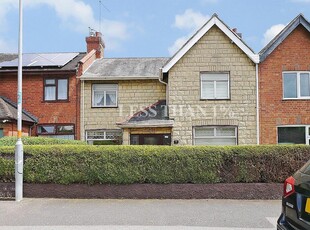 3 bedroom terraced house for sale in Dallington Road - NN5