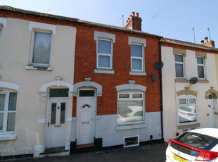3 bedroom terraced house for sale in Essex Street, Northampton, NN2