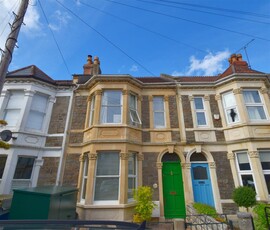 3 bedroom terraced house for sale in Harrowdene Road, Bristol, BS4