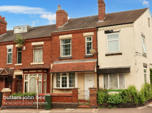 3 bedroom terraced house for sale in Hartshill Road, Stoke-On-Trent, ST4