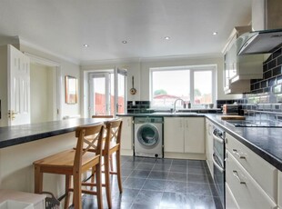 3 bedroom terraced house for sale in North Road, Hull, HU4