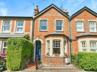 3 bedroom terraced house for sale in Rectory Road, Reading, RG4
