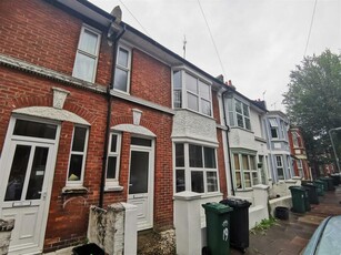 3 bedroom terraced house for sale in Riley Road, Brighton, BN2