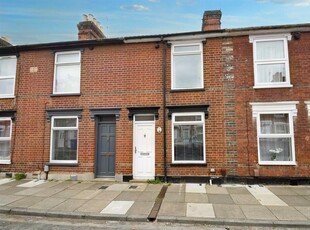 3 bedroom terraced house for sale in Sirdar Road, Ipswich, IP1