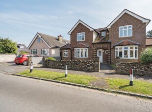4 Bed House For Sale in Slough, SL0 - 5384715
