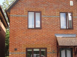 4 Bed House To Rent in Kirby Place, Cowley, OX4 - 589