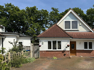 4 bedroom chalet for sale in Mill Hill Close, Whitecliff, BH14