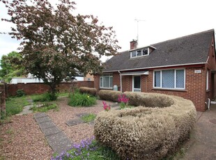 4 bedroom detached bungalow for sale in Topsham Road, Exeter, EX2