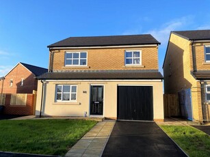 4 bedroom detached house for rent in Briars Lane, Stainforth, Doncaster, South Yorkshire, DN7