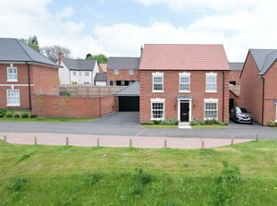4 bedroom detached house for sale in Beedham Way, Mapperley, Nottingham, NG3