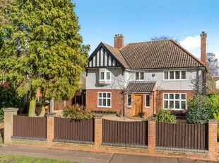 4 bedroom detached house for sale in Branksome Road, Off Newmarket Road, Norwich, NR4