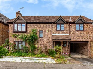 4 bedroom detached house for sale in Chuzzlewit Drive, Newland Spring, Essex, CM1