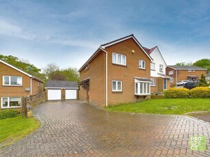 4 bedroom detached house for sale in Dove Close, Lower Earley, Reading, Berkshire, RG6