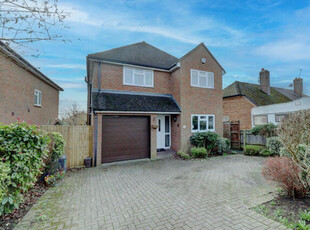 4 Bedroom Detached House For Sale In Downley, High Wycombe