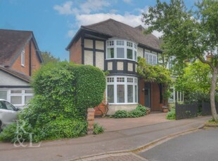 4 bedroom detached house for sale in Edward Road, West Bridgford, Nottingham, NG2