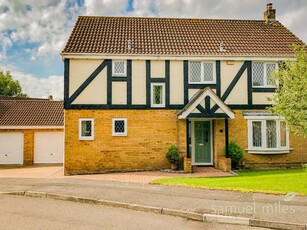 4 bedroom detached house for sale in Godwin Road, Swindon, Wiltshire, SN3 4XT, SN3