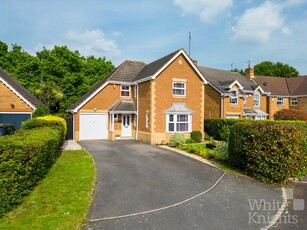 4 bedroom detached house for sale in Lindberg Way, Woodley, Reading, RG5 4XE, RG5